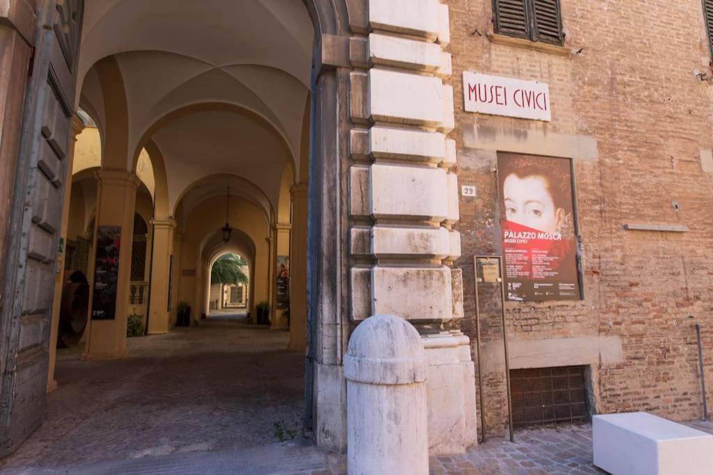 Rossini Home Pesaro Vicino Al Teatro Rossini By Yohome Extérieur photo